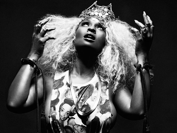 TIFFANY FOXX – Unfiltered Realness